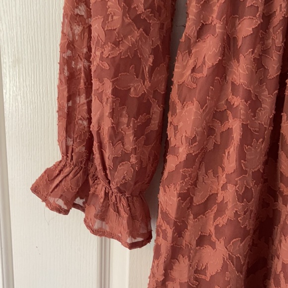 Pink Lily Floral Maxi Dress - Picture 4 of 7